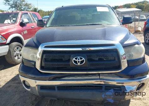 2010 Toyota Tundra Grade 5.7L V8 из США, поврежденный, VIN 5TFEY5F11AX093616